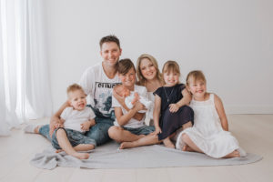 large family photography sessions in the studio